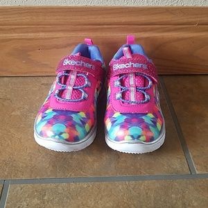 Sketchers sneakers NWOT
